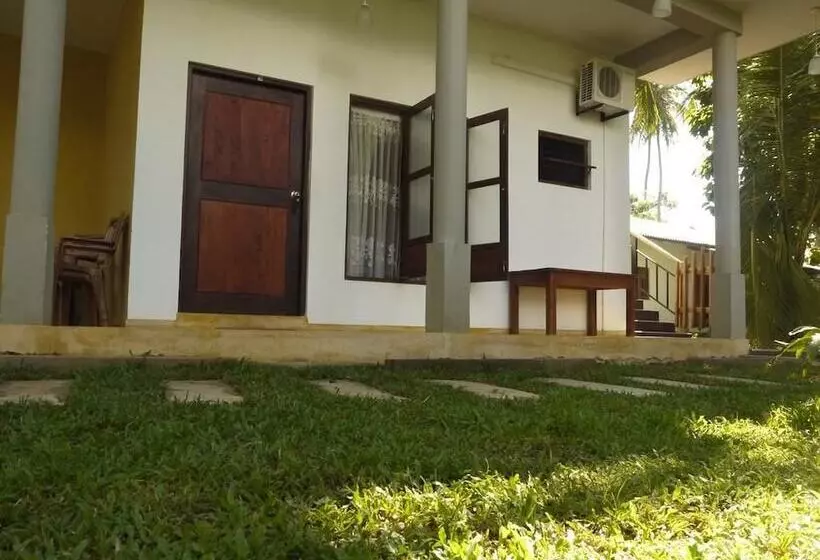 Hotelli Traveller S Home