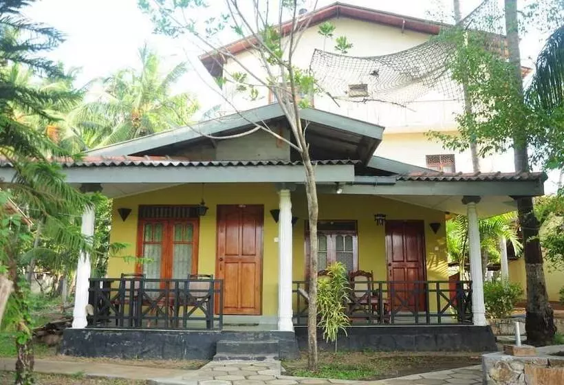 Hotelli Traveller S Home