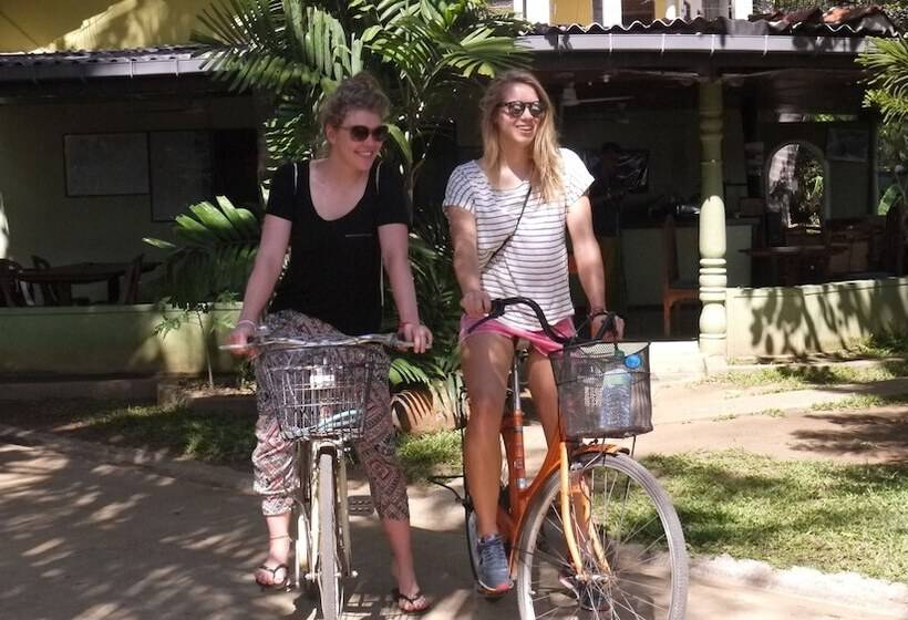 호텔 Traveller S Home