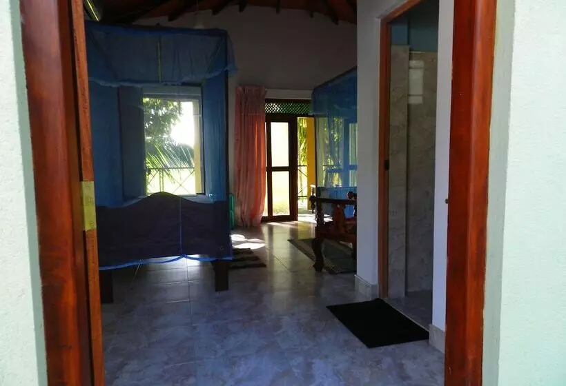Hotelli Traveller S Home