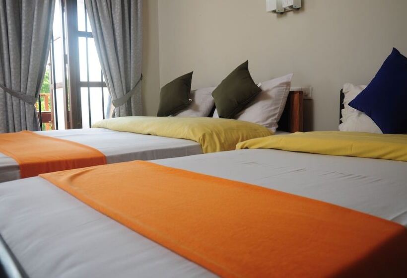 호텔 Traveller S Home