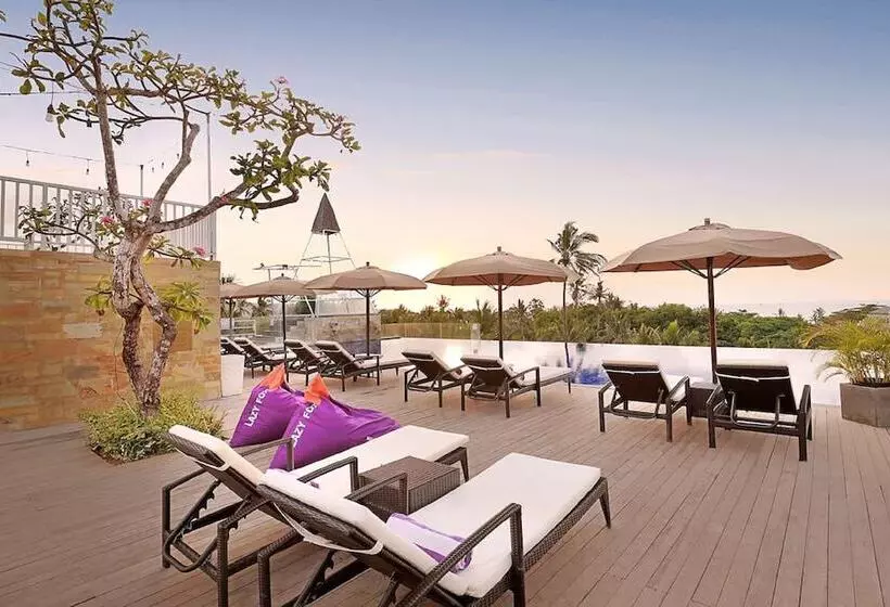 استراحتگاه Fox Hotel Jimbaran Beach
