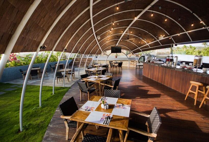 Resort Fox Hotel Jimbaran Beach