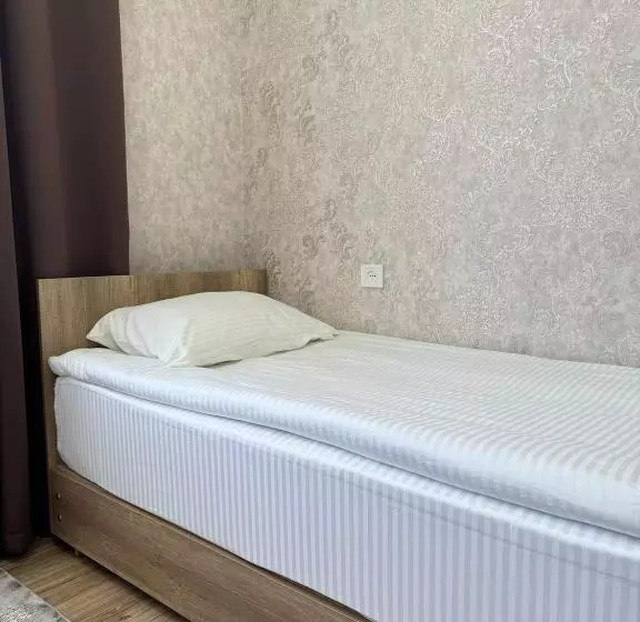 هتل айкол