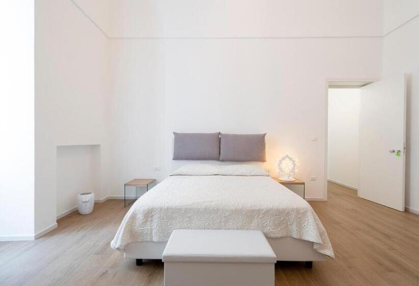 پانسیون Casa Del Barone   Luxury Suites