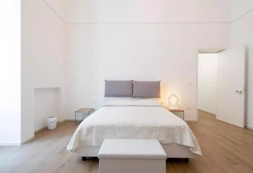 پانسیون Casa Del Barone   Luxury Suites