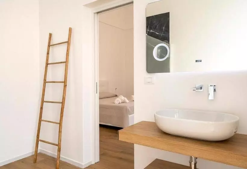 پانسیون Casa Del Barone   Luxury Suites