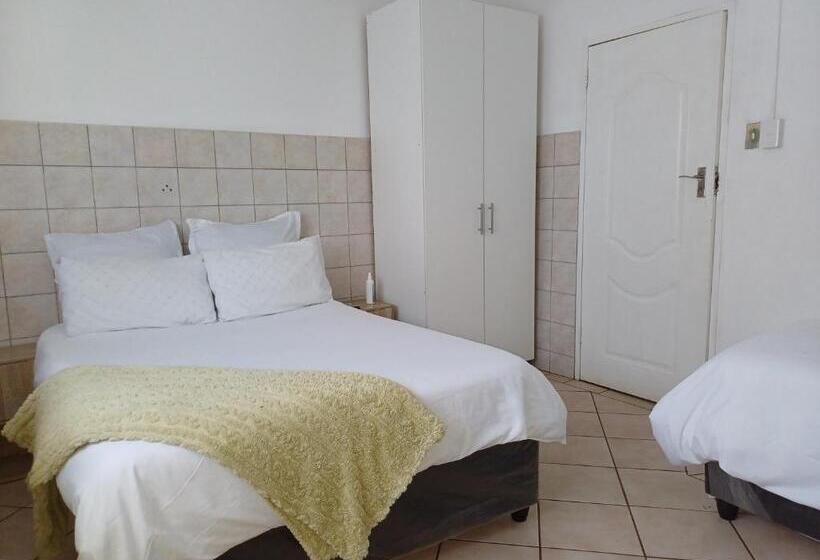 ペンション Ojong S Guesthouse Kraaifontein Eikendel