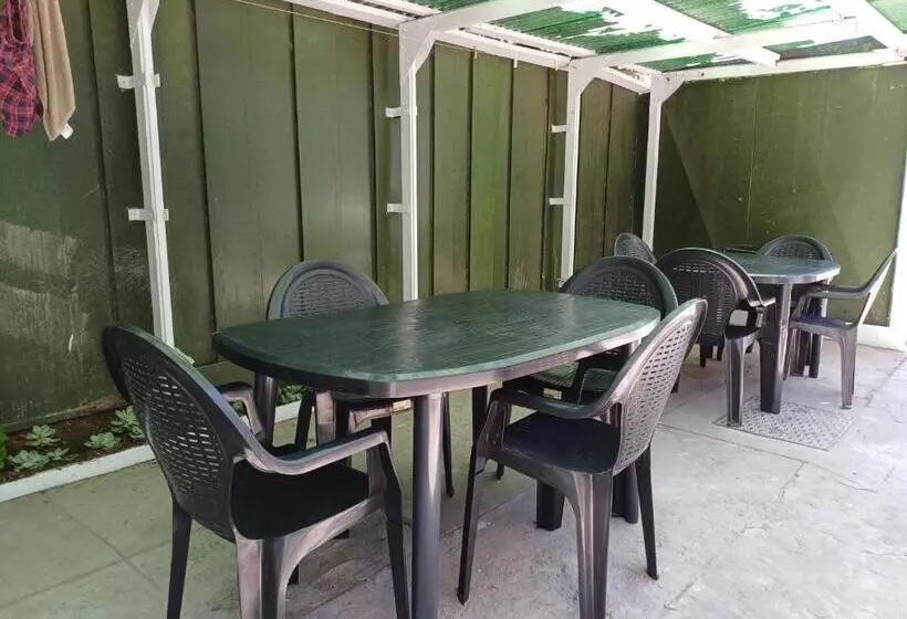 Majatalo Ojong S Guesthouse Kraaifontein   Eikendel