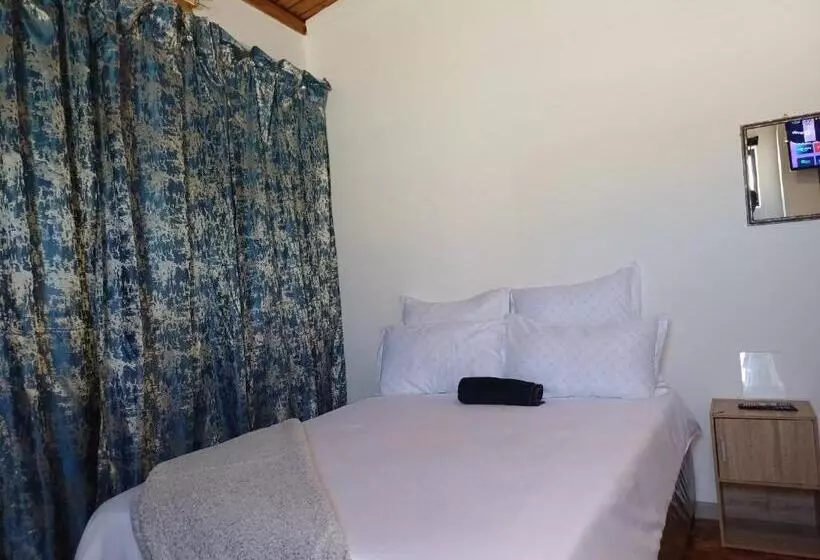 Majatalo Ojong S Guesthouse Kraaifontein   Eikendel