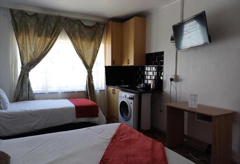 ペンション Ojong S Guesthouse Kraaifontein Eikendel