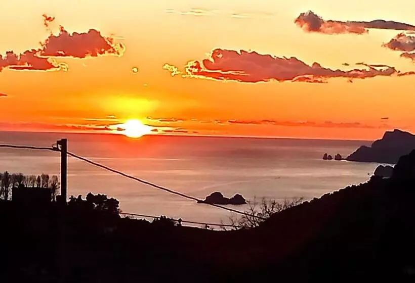 Aamiaismajoitus (B&B) Plein Sud Agerola