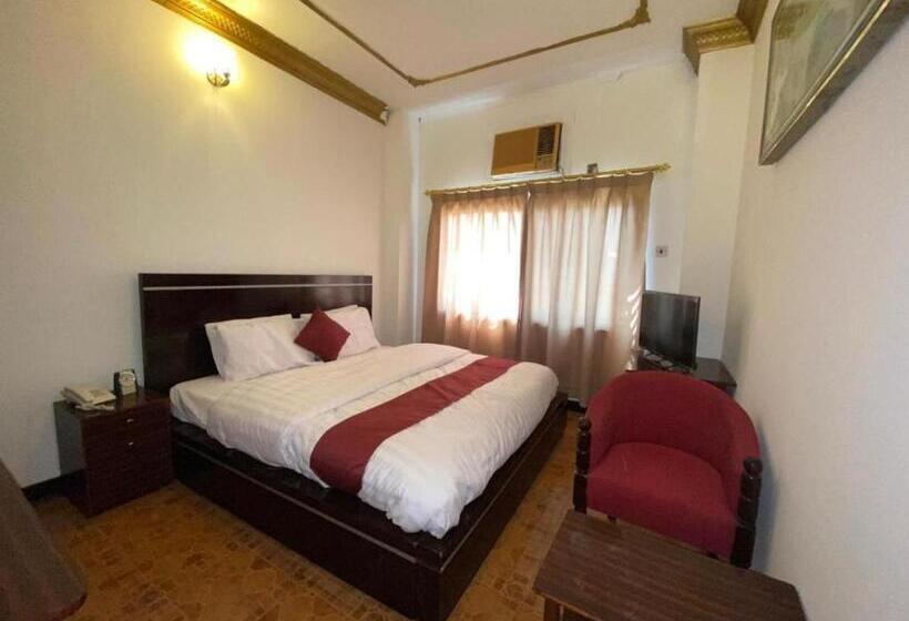 هتل Bab Al Bahrain