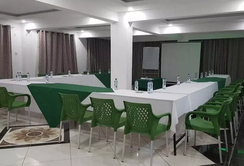 هتل Greenyard Resort Mtwapa