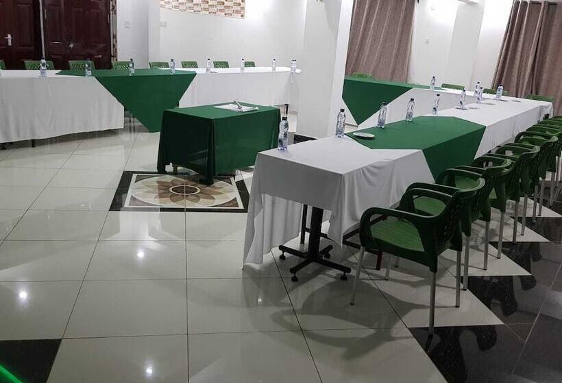 هتل Greenyard Resort Mtwapa