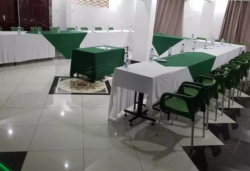 هتل Greenyard Resort Mtwapa