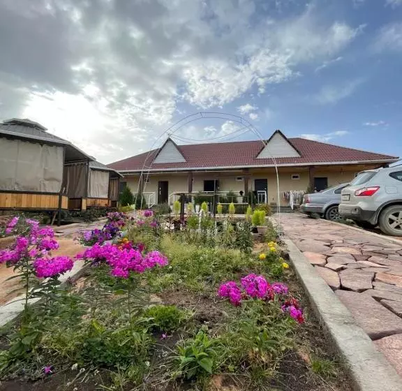 پانسیون Atauul