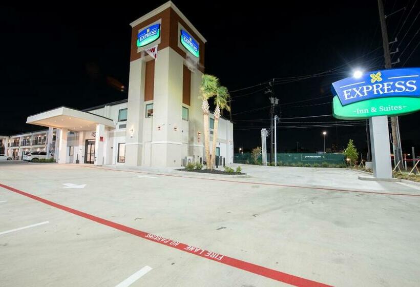 ユースホステル Express Inn & Suites