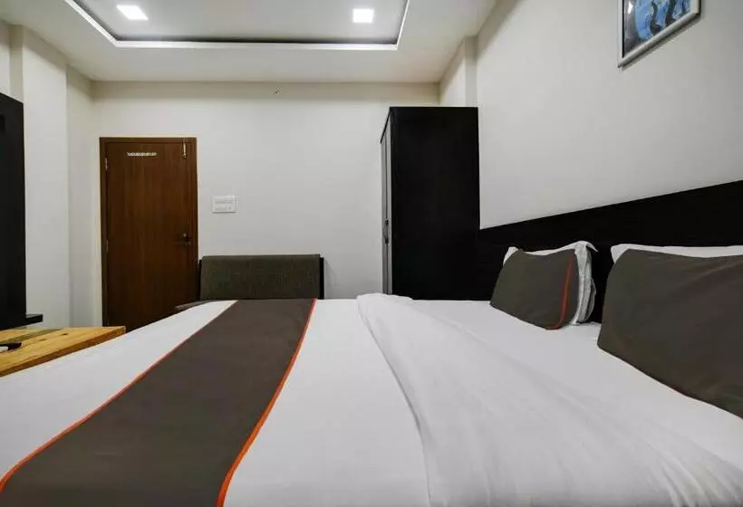 Santushti Hotel & Restaurant, Indore