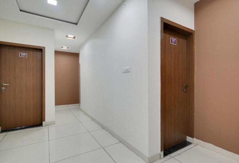 Santushti Hotel & Restaurant, Indore