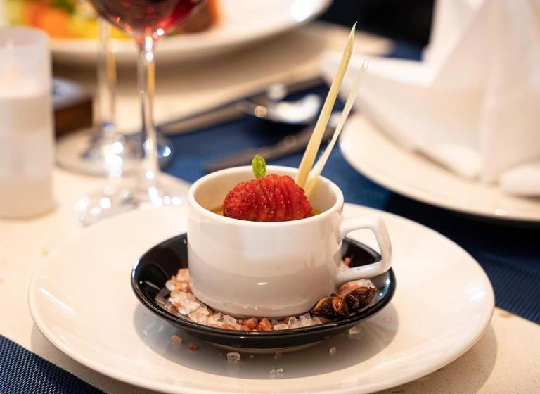 Happy Beach Seaview Hotel   The Arena Cam Ranh Resort