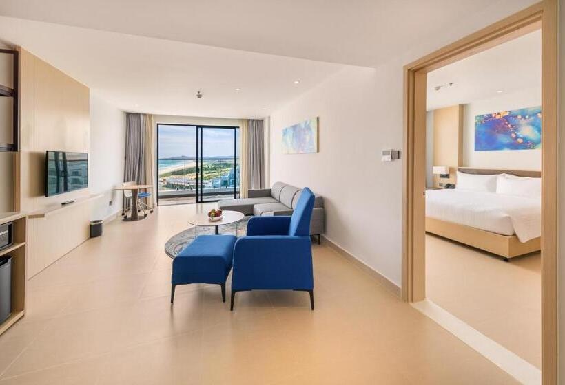 Happy Beach Seaview Hotel   The Arena Cam Ranh Resort