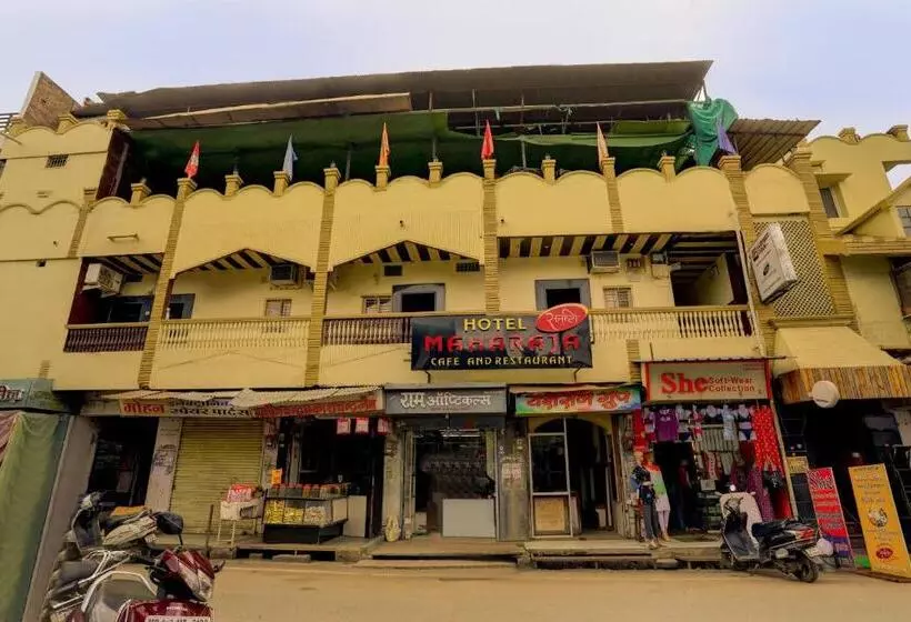 Oyo Hotel Santushti Maharaja