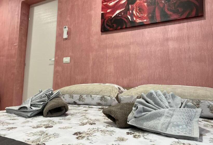 مبيت وإفطار L Oasi Del Raganello