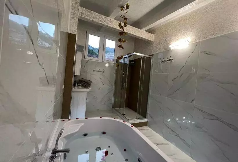 Aamiaismajoitus (B&B) L Oasi Del Raganello