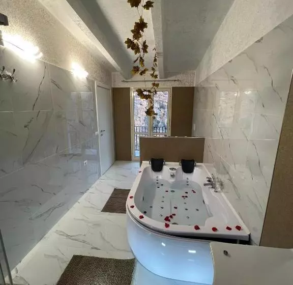 Aamiaismajoitus (B&B) L Oasi Del Raganello