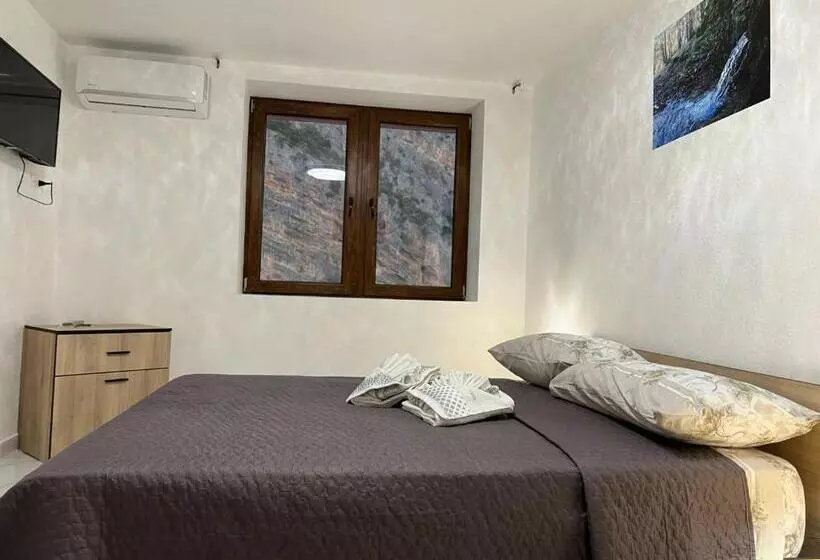 Aamiaismajoitus (B&B) L Oasi Del Raganello