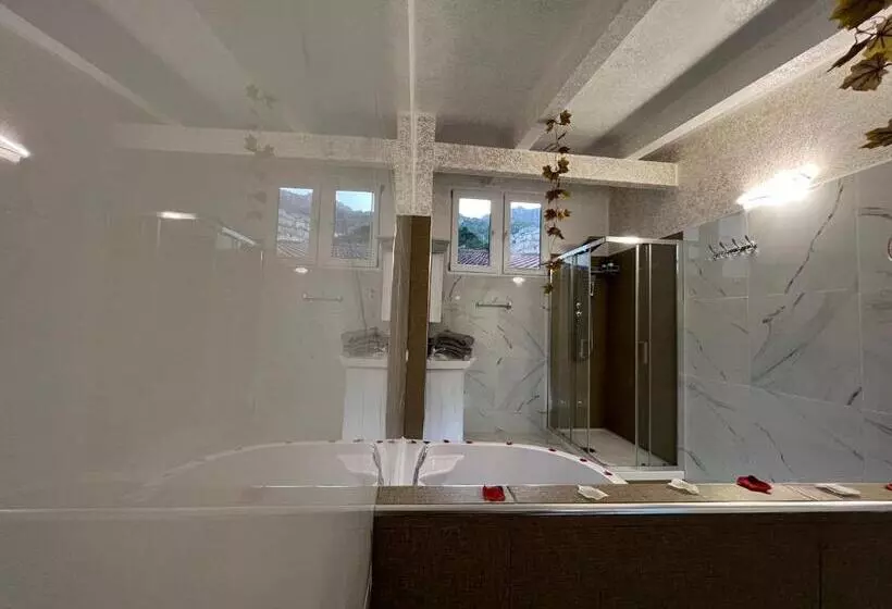 Aamiaismajoitus (B&B) L Oasi Del Raganello