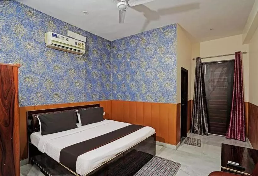 Majatalo Blue Moon Inn