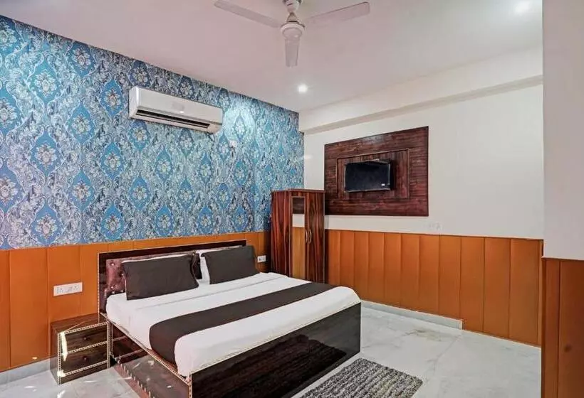 Majatalo Blue Moon Inn