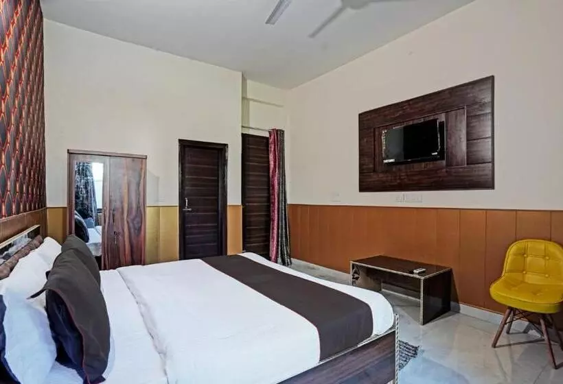 Majatalo Blue Moon Inn