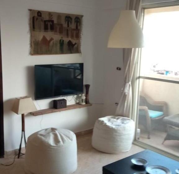 استراحتگاه فيلا مع حديقة وشواية  For Family V