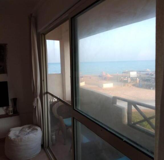 استراحتگاه فيلا مع حديقة وشواية  For Family V