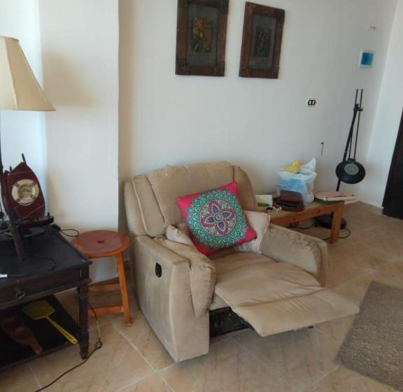 استراحتگاه فيلا مع حديقة وشواية  For Family V