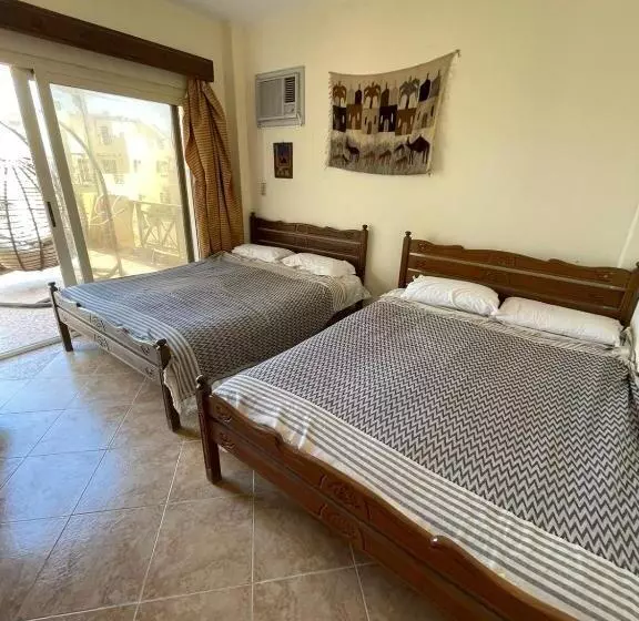 استراحتگاه فيلا مع حديقة وشواية  For Family V