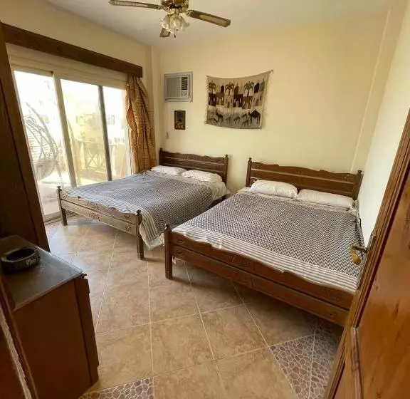 استراحتگاه فيلا مع حديقة وشواية  For Family V