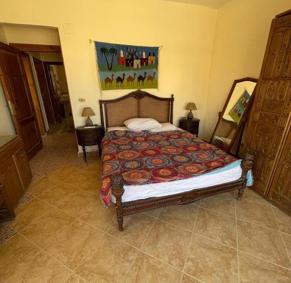 استراحتگاه فيلا مع حديقة وشواية  For Family V