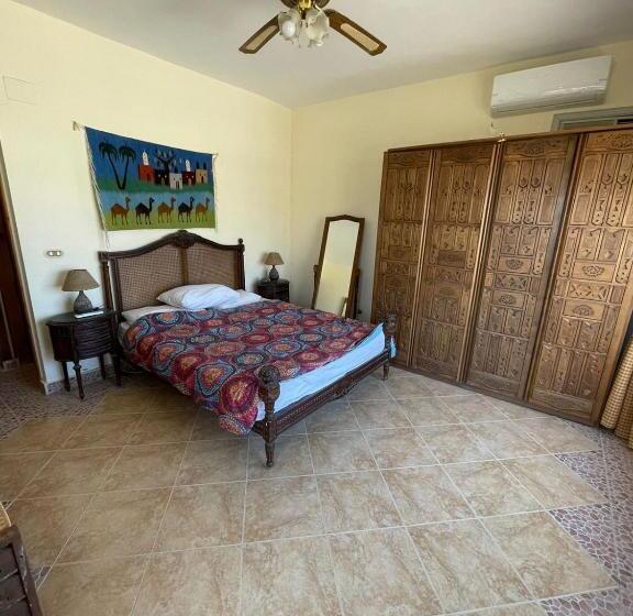 استراحتگاه فيلا مع حديقة وشواية  For Family V