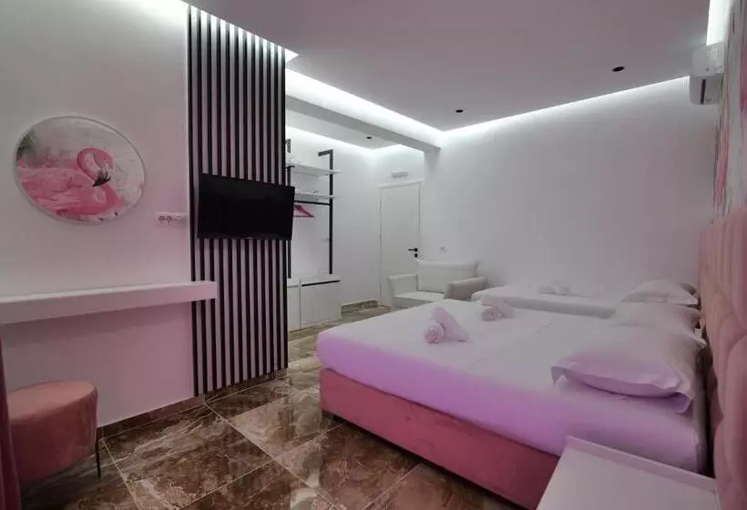 Hotelli La Maison Boutique