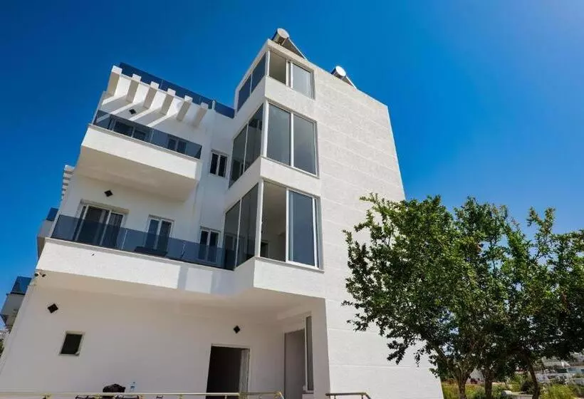 Hotelli La Maison Boutique