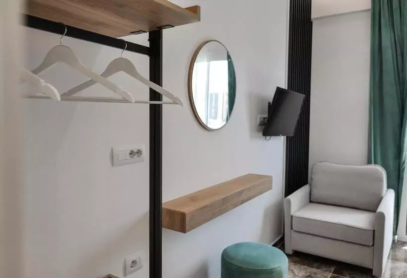 Hotelli La Maison Boutique