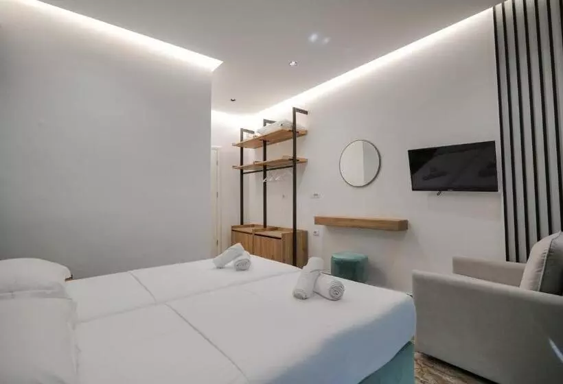 Hotelli La Maison Boutique