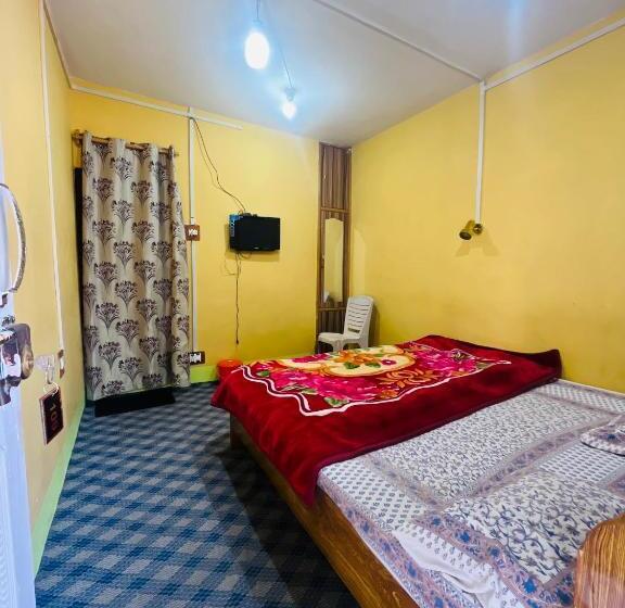 Hotel Sonamarg Snow View