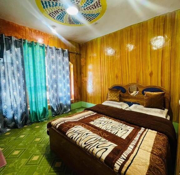 Hotel Sonamarg Snow View