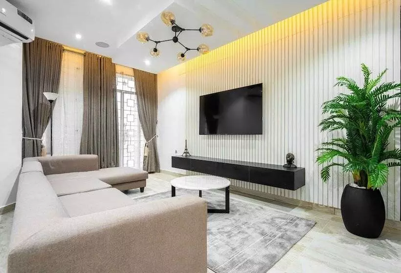 The Azaria Hotel & Apartment