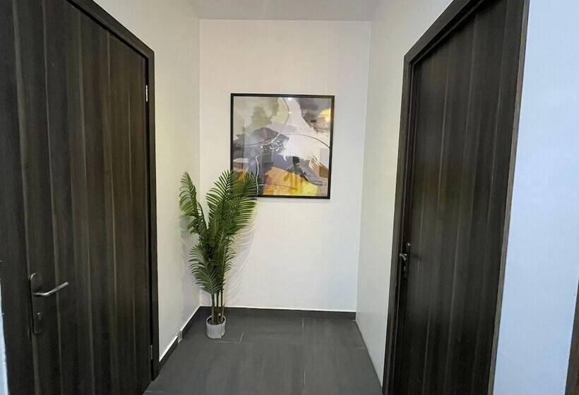 The Azaria Hotel & Apartment